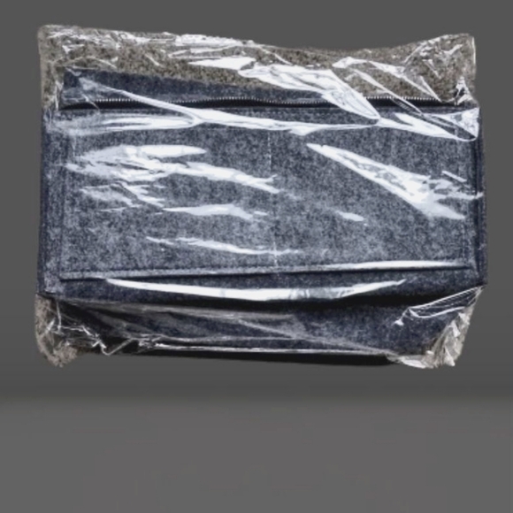 ✨HP✨Felt Insert Organizer for Handbags - Picture 8 of 15